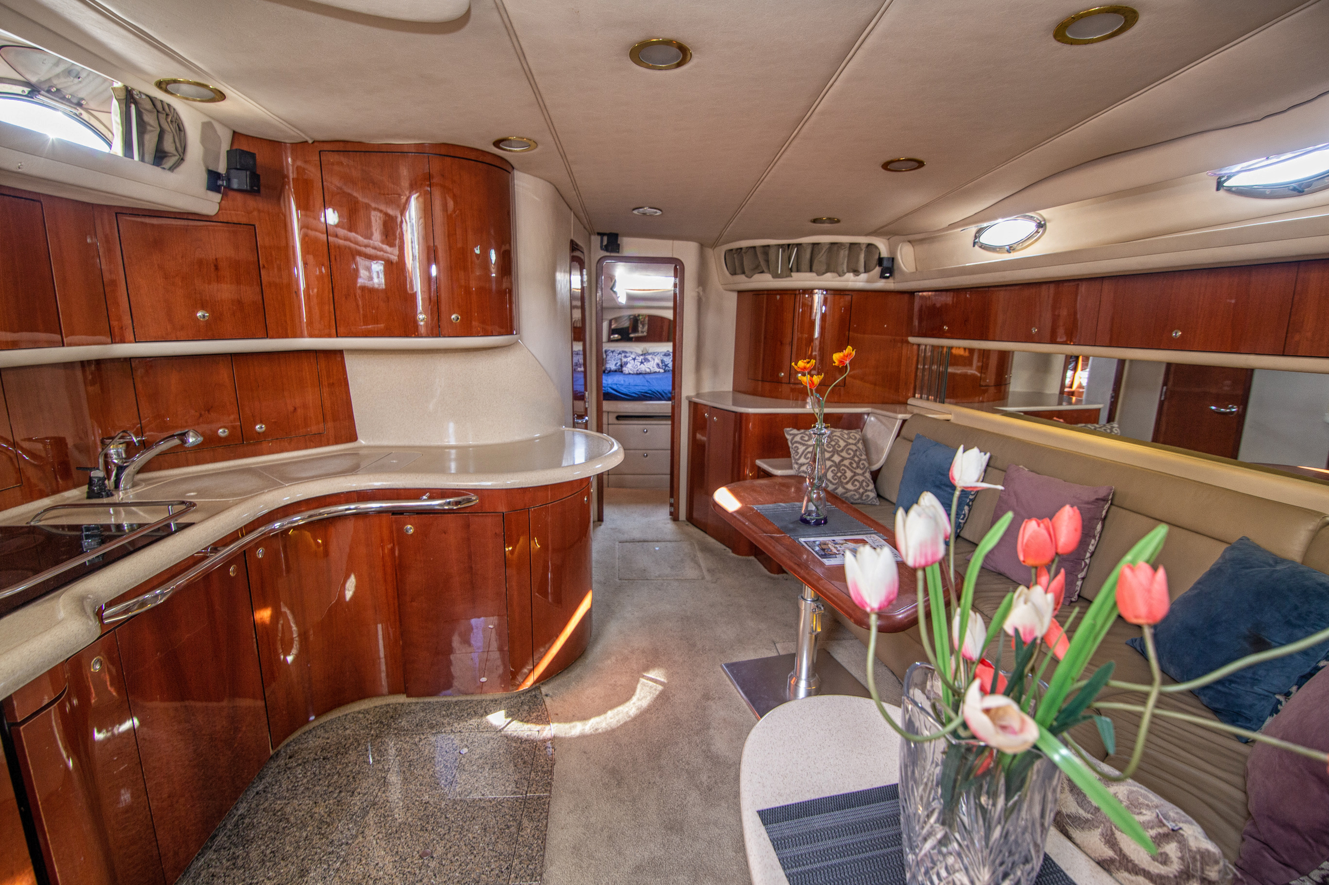 60' Sundancer Luxury Private Yacht